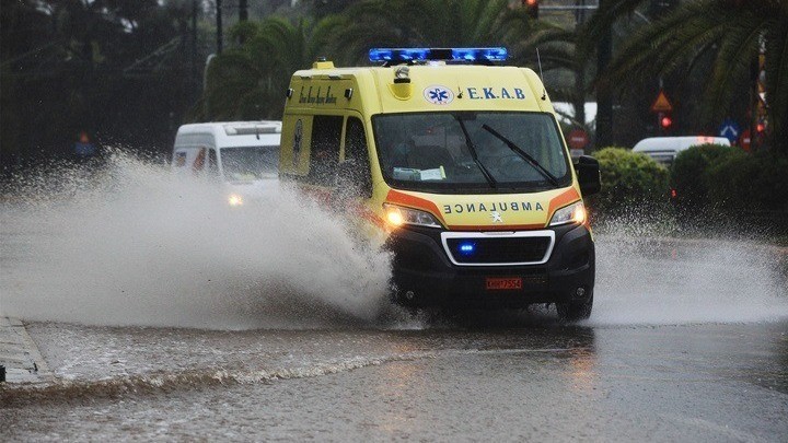 Τοπικά ισχυρές βροχοπτώσεις σήμερα, χιονοπτώσεις στα ορεινά