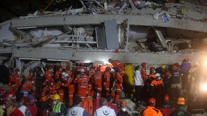 Τουρκία: Σώθηκαν όλοι από την κατάρρευση κτιρίου στη Μαλάτια
