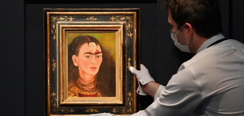Πουλήθηκε σε τιμή ρεκόρ η τελευταία προσωπογραφία της Frida Kahlo