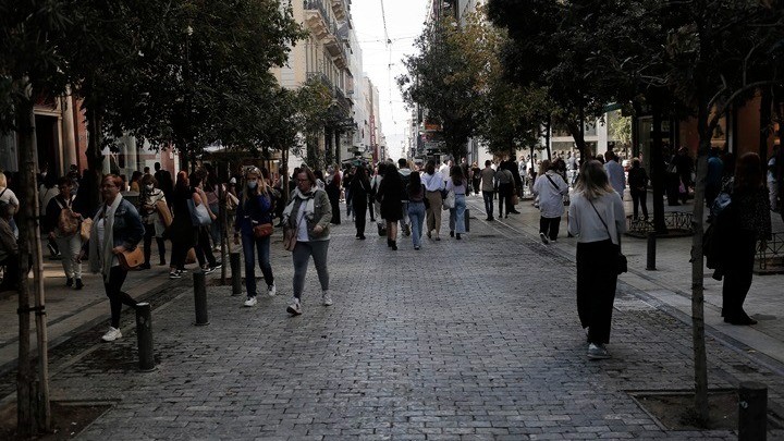 Από τις 10 το πρωί μέχρι τις 9 το βράδυ ανοικτά τα καταστήματα από Δευτέρα