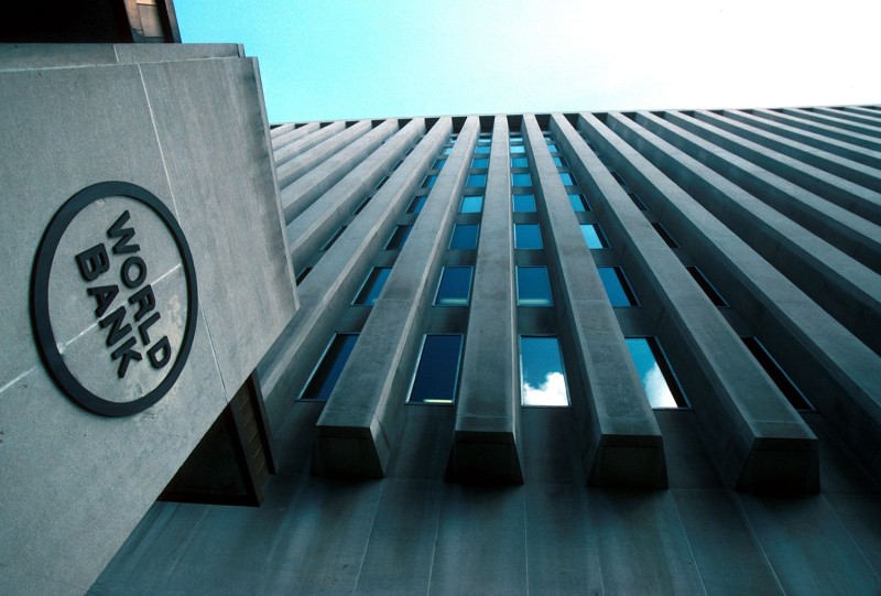 Παγκόσμια Τράπεζα: Επιβράδυνση της ανάπτυξης δείχνουν όλα τα σενάρια