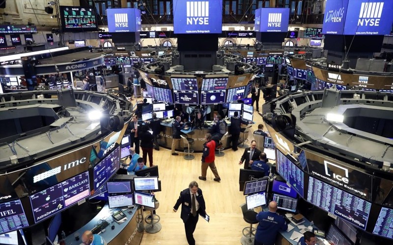 Wall Street: Πτώση για τον Nasdaq - Απώλειες για Dow Jones και S&P 500