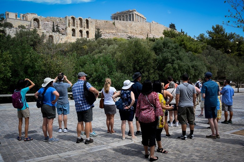 Θετικός αντίκτυπος από την πρόωρη έναρξη της τουριστικής περιόδου