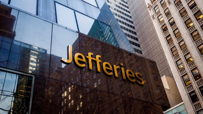 Jefferies: Bullish για την Ελλάδα - Οι μετοχές που ξεχωρίζουν