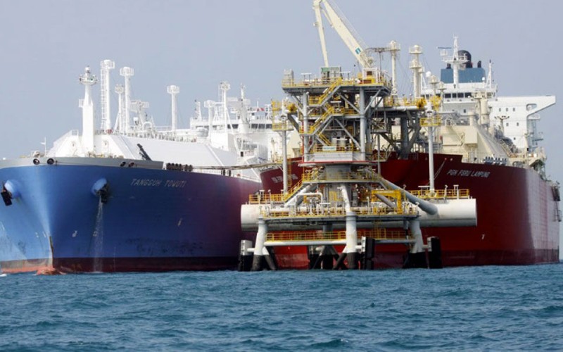Motor Oil:  Προς τα τέλη του έτους η απόφαση για την πλωτή δεξαμενή LNG