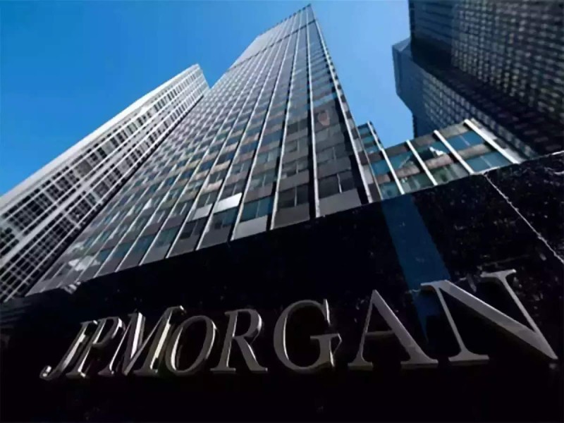 JP Morgan: Η Ελλάδα βγήκε από τη χαμένη δεκαετία