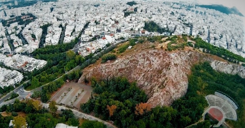 Ο μεγαλοδικηγόρος, η γκράντε υπόθεση δεκαετιών που έληξε κατά το δοκούν, και οι 2 κυρίες των Τουρκοβουνίων και της Ανωτάτης Αρχής! 