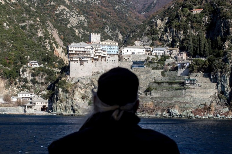 Εντολή Κομισιόν σε Αρχή για το ξέπλυμα για «δέσμευση» καταθέσεων Ρώσων ολιγαρχών από 100.000 ευρώ και πάνω!