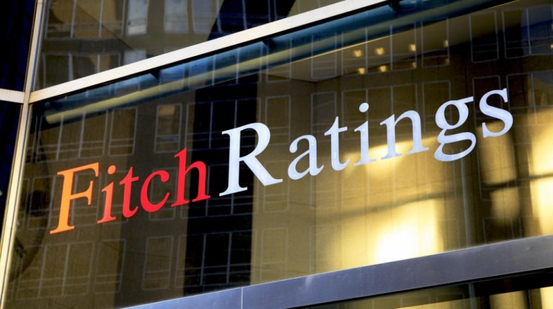 Fitch: Η κρίση «μπλοκάρει» την έξοδο των ελληνικών τραπεζών στις αγορές