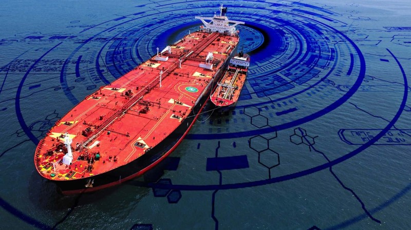 Bloomberg: Η ναυτιλία μπαίνει στο κάδρο των κυρώσεων για το ρωσικό πετρέλαιο