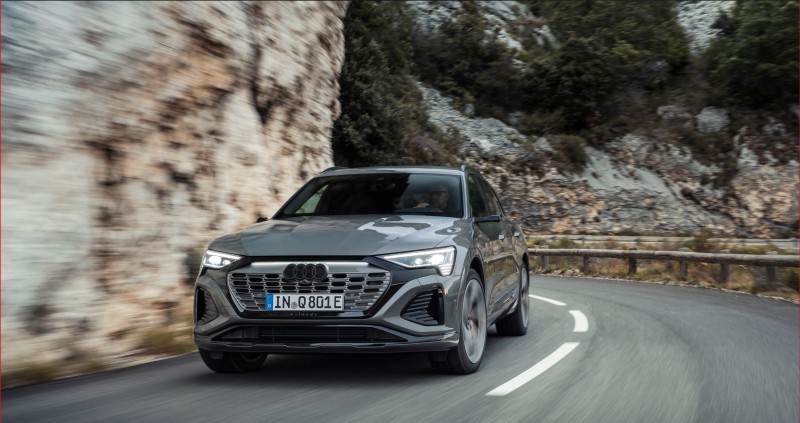 Το νέο Audi Q8 e-tron