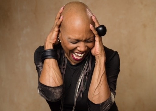 Dee Dee Bridgewater: Η ιέρεια της jazz έρχεται στο ΚΠΙΣΝ για μία μοναδική συναυλία