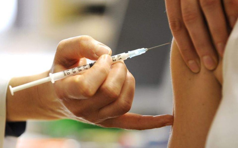 Αντιγριπικό εμβόλιο: Ποιοι θα μπορούν να εμβολιάζονται δωρεάν και χωρίς συνταγογράφηση