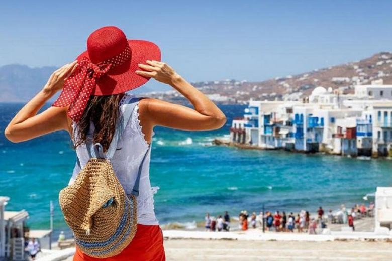 EY: Δυναμική ανάκαμψη για τον ελληνικό τουρισμό το 2022 - Οι θετικές προοπτικές και οι προκλήσεις για το αύριο
