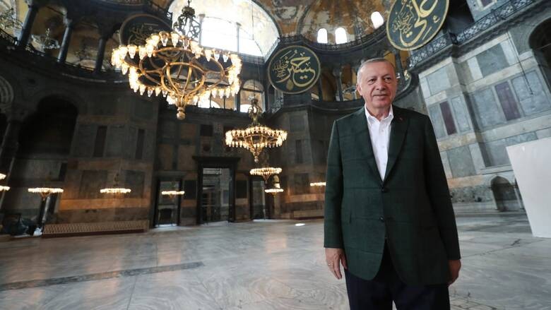 Προκαλεί ξανά ο Ερντογάν: «Δεύτερη Άλωση η μετατροπή της Αγίας Σοφίας σε τζαμί»