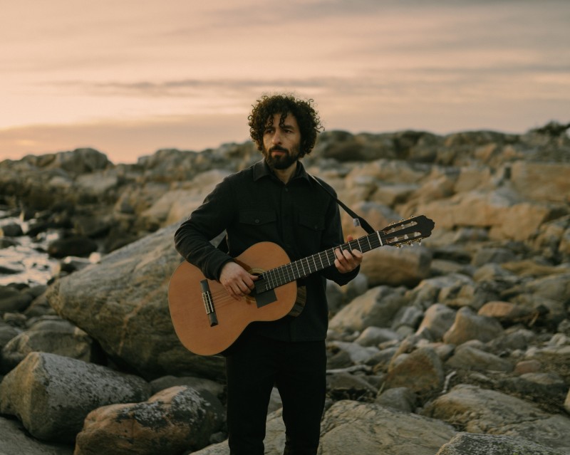 Cosmos - José González: O Σουηδός καλλιτέχνης της indie-folk μουσικής για μία μόνο βραδιά στην Αίθουσα Σταύρος Νιάρχος του ΚΠΙΣΝ