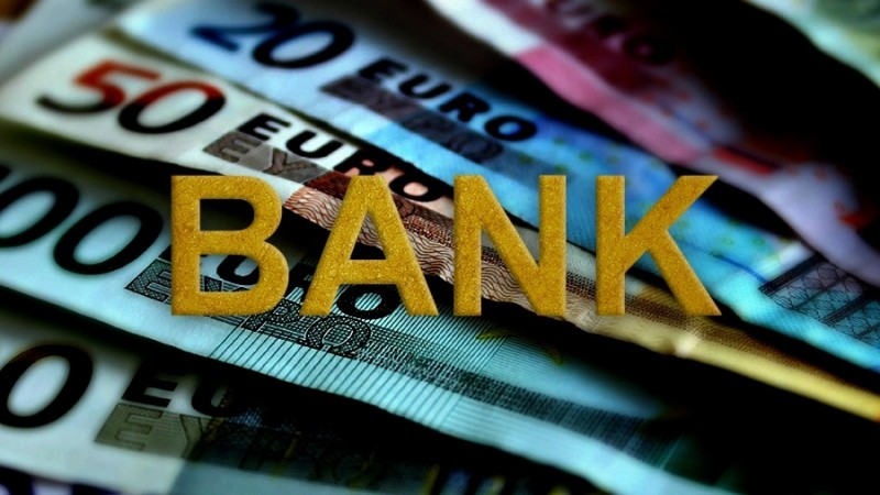 Τράπεζες: Αύξησαν τα επιτόκια χορηγήσεων, «πάγωσαν» των καταθέσεων τον Μάρτιο