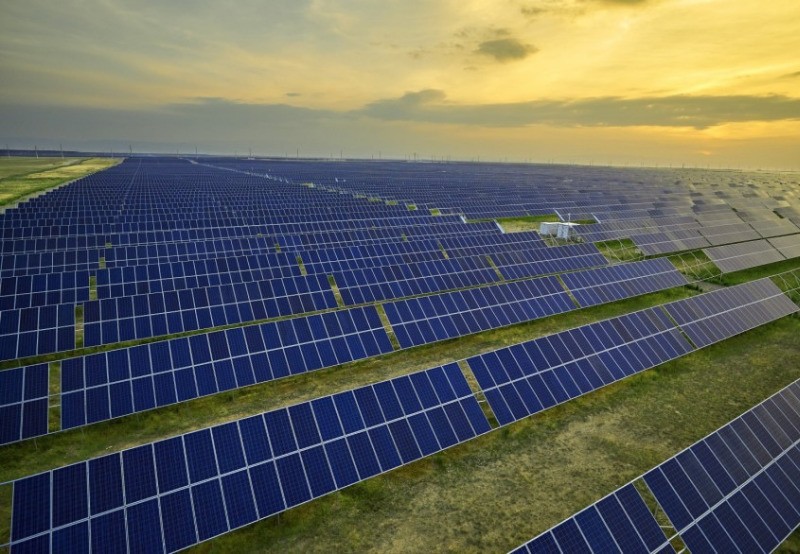 Τα ηλιακά πάρκα της ΔΕΗ που θα γίνουν στην Πτολεμαΐδα θα τροφοδοτούν με ρεύμα τη ΒΙΟΧΑΛΚΟ