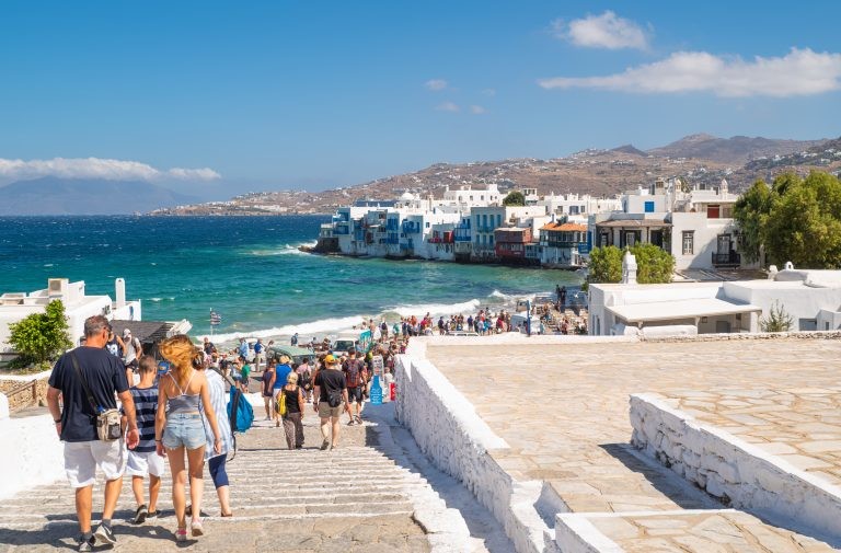 TUI: Βλέπει φέτος ρεκόρ ζήτησης για τα ελληνικά νησιά – Ποιοι είναι οι top προορισμοί