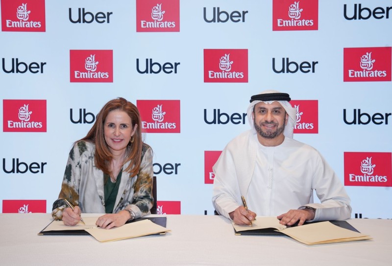 Η Emirates και η Uber ενώνουν τις δυνάμεις τους για πιο άνετα ταξίδια και επιβραβεύσεις στους επιβάτες