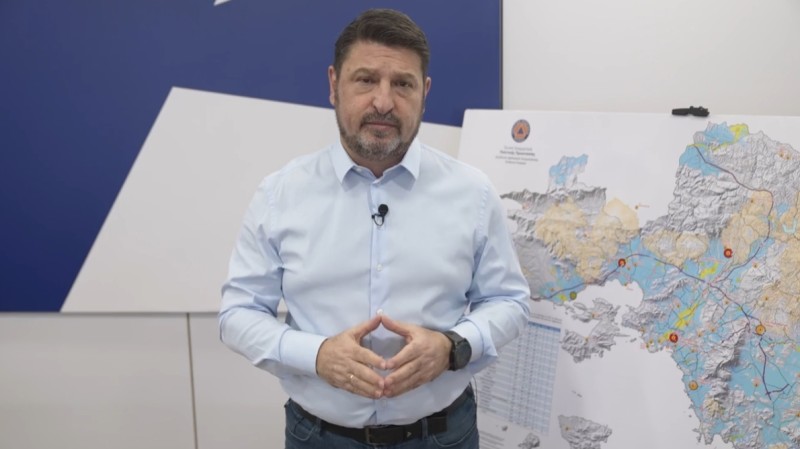 Κλειστά αύριο όλα τα σχολεία της Αττικής με απόφαση του Νίκου Χαρδαλιά