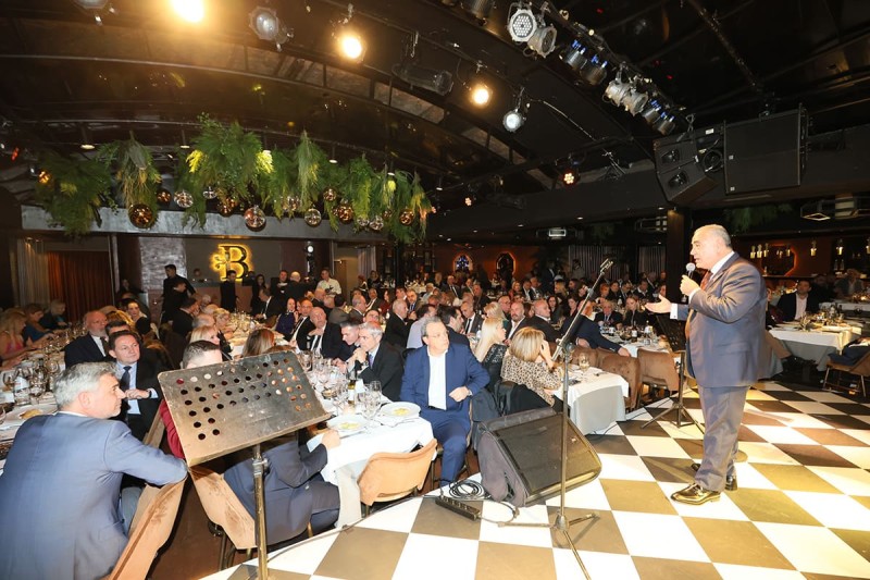 Ισχυρό “παρών” του πολιτικού κόσμου και της αγοράς στην κοπή της πρωτοχρονιάτικης πίτας του Επαγγελματικού Επιμελητηρίου Αθηνών