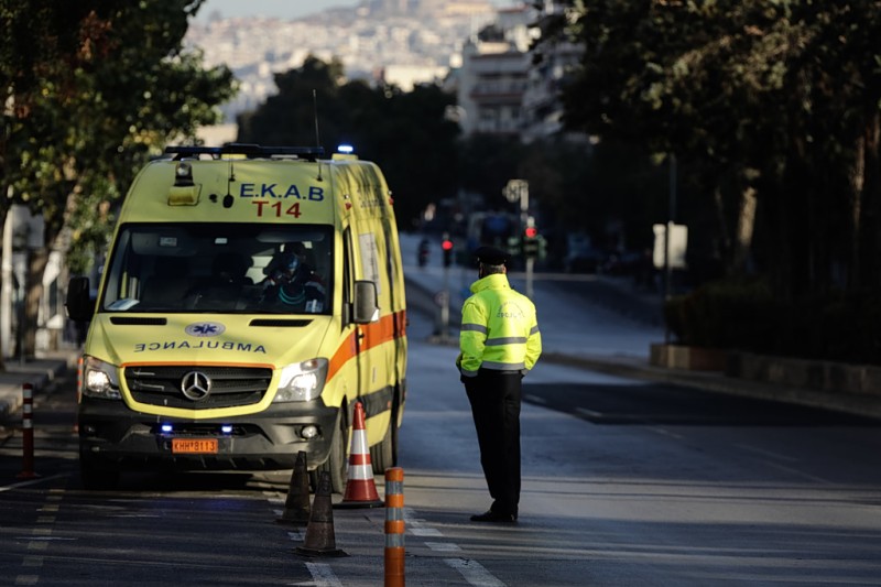 Τρίχρονη σε κρίσιμη κατάσταση μετά από παράσυρση στο Ζεφύρι