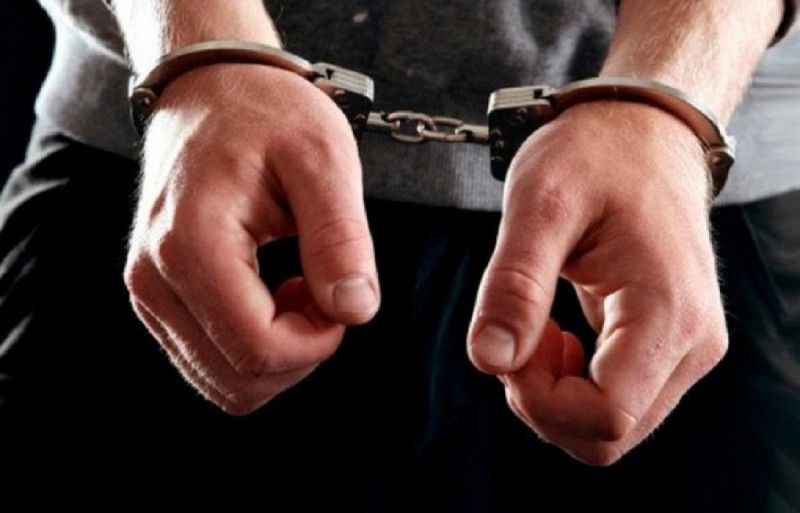 Χειροπέδες σε 37χρονο που μετέφερε τρεις μετανάστες κρυμμένους στο πορτ μπαγκάζ ΙΧ στη Θεσσαλονίκη